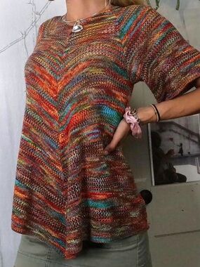 Multicolor ~ Knit ~ Short-Sleeved ~ Women's ~Top ~ Size Large ~ Great Condition